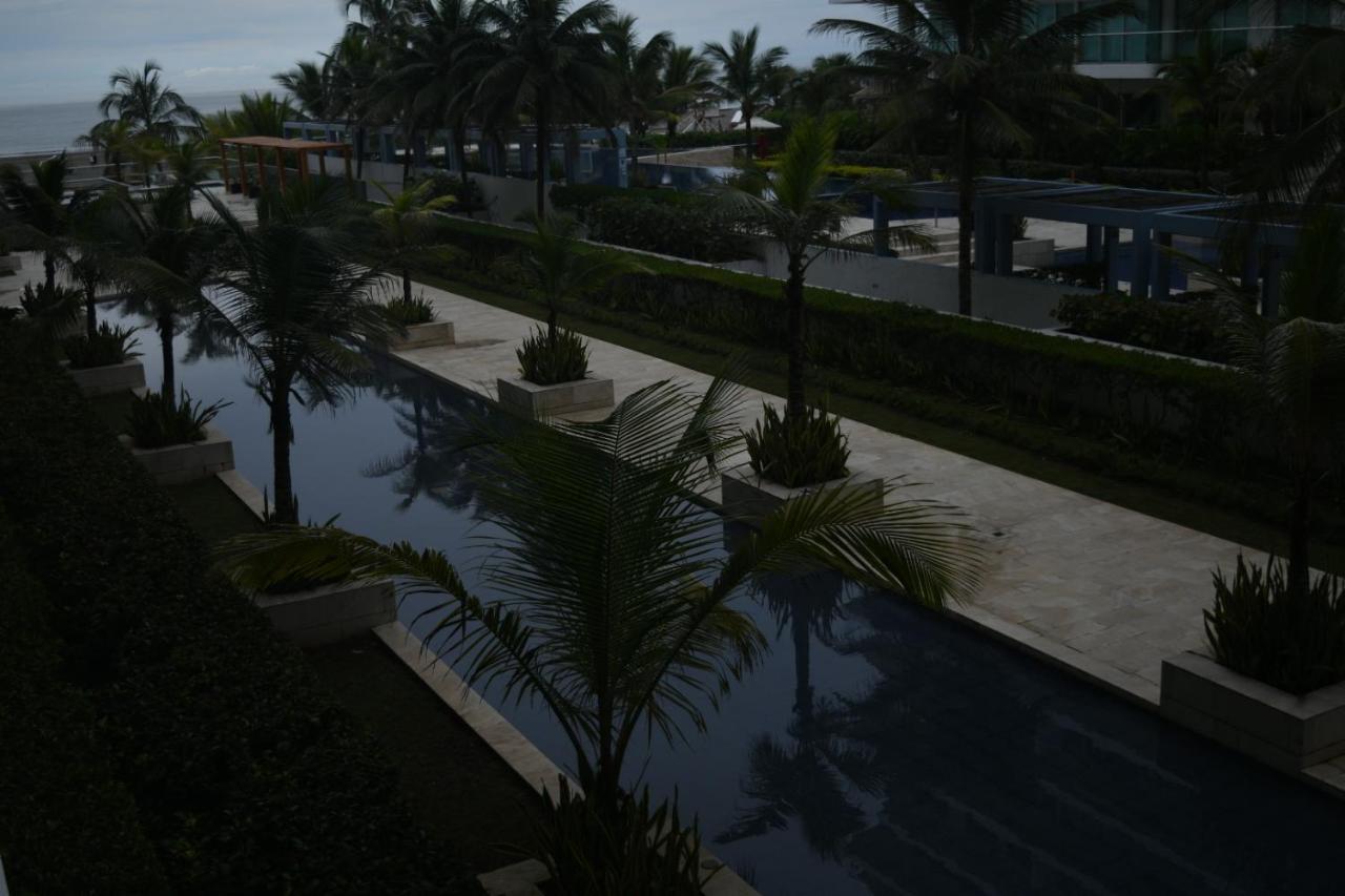 Hermoso Apartamento: Beachfront Comfort with Direct Access Cartagena Exterior photo